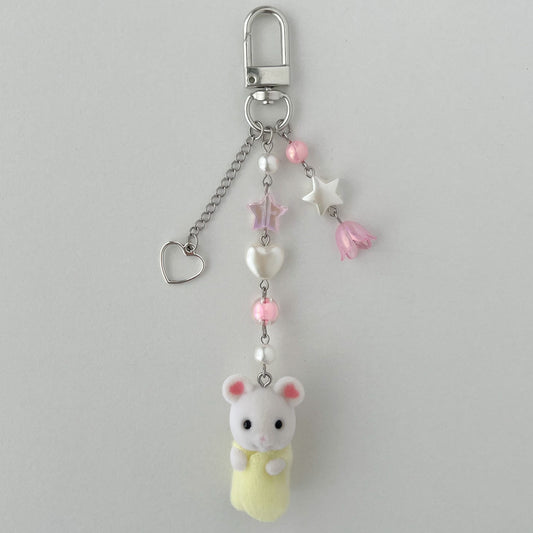 [PRE-ORDER] baby mouse beaded keychain (yellow blanket)