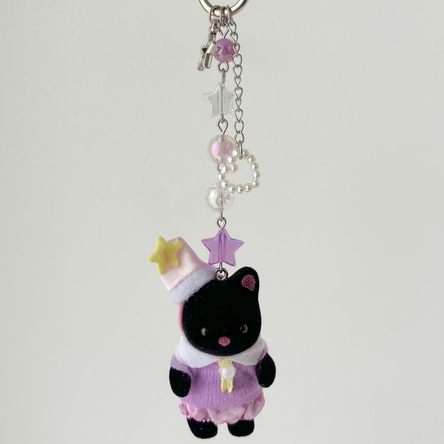 [PRE-ORDER] black cat beaded keychain • eepy babies