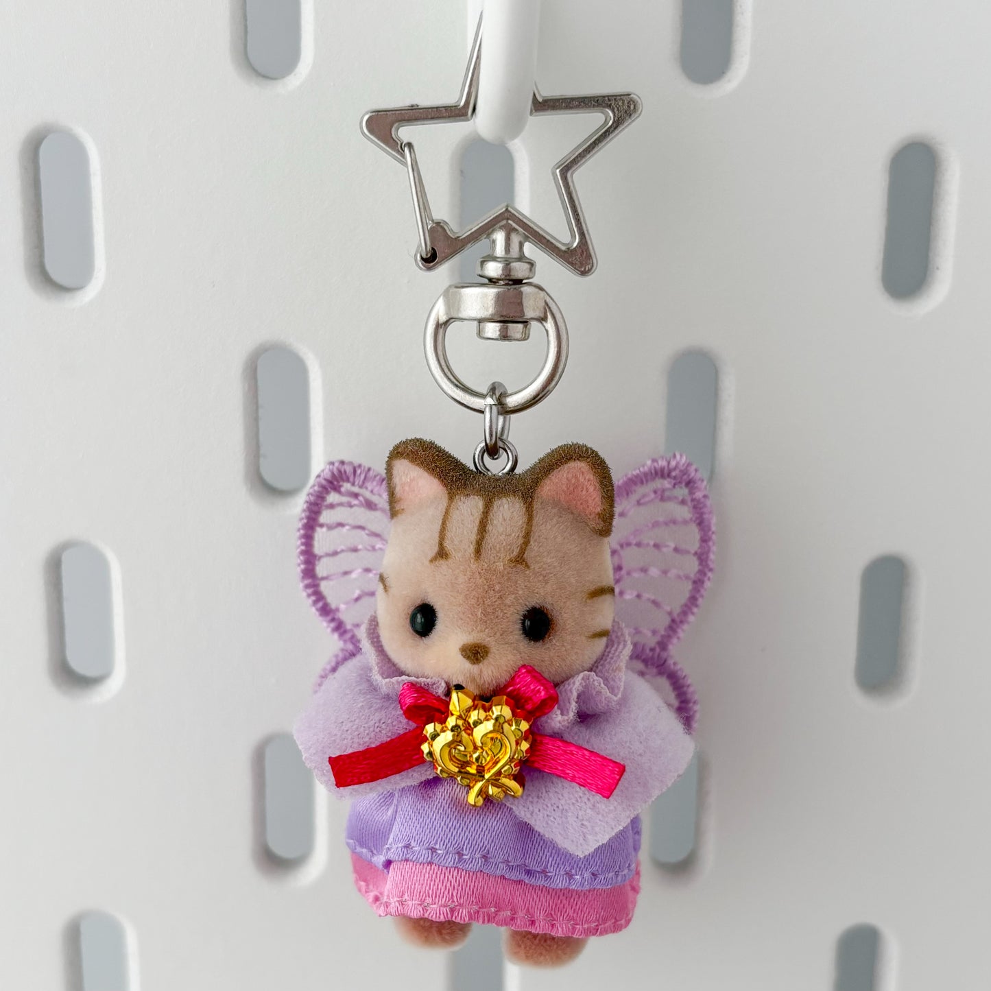 fairy princess tabby cat keychain