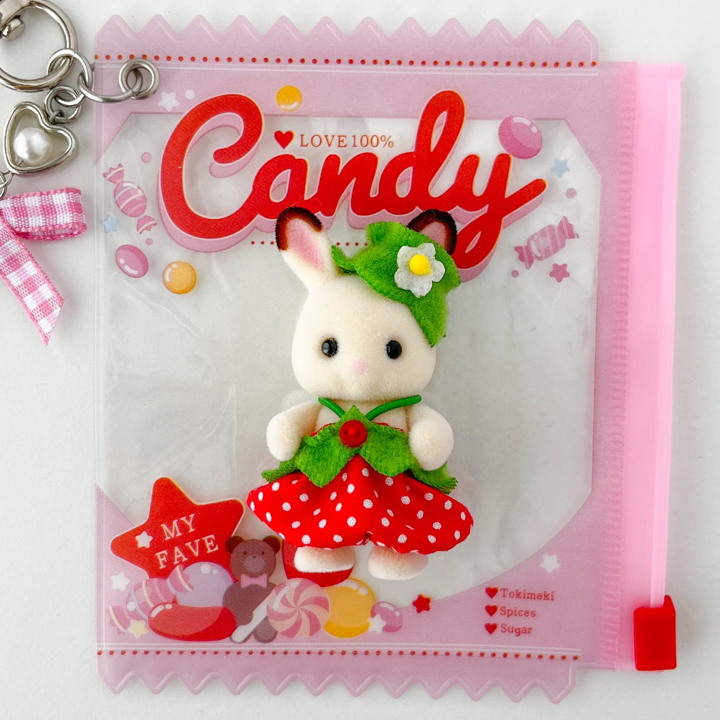 keychain carry case 🧸 strawberry bunny