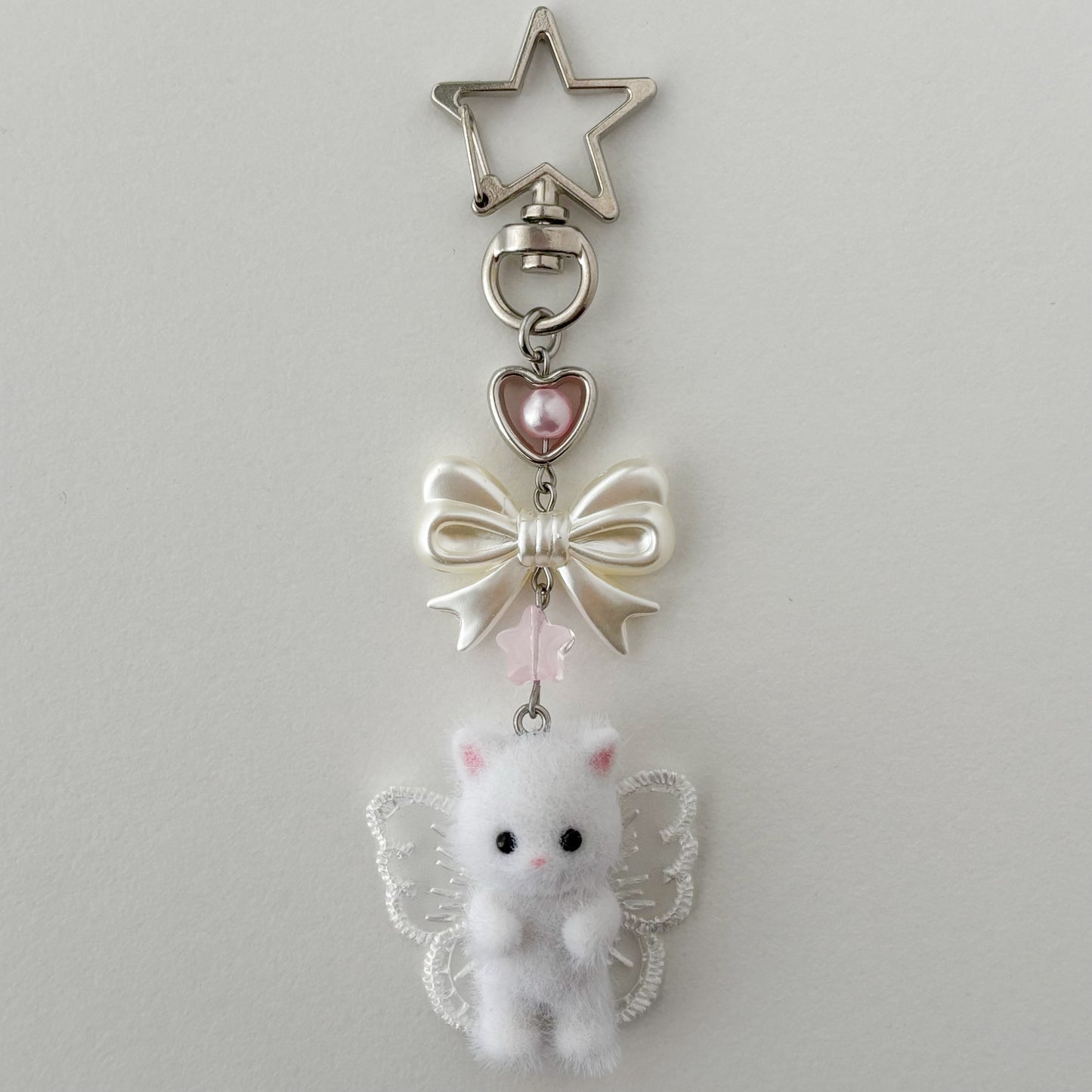 white fairy kitty beaded keychain