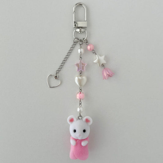 [PRE-ORDER] baby mouse beaded keychain (pink blanket)